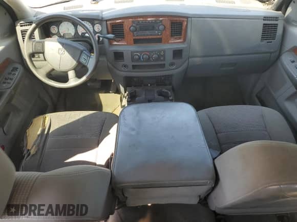 2006 Dodge 1500 SLT с VIN 1D7HA18206S695921, выставлен на аукционе Copart как лот 72694194 с пробегом 308 836 миль миль и Списание • Salvage title. История ставок и продаж доступна на DreamBid. Изображение 8.