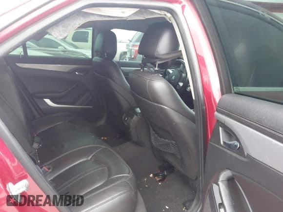 ✅ 2013 Cadillac CTS Luxury • VIN: 1G6DH5E54D0165182 • Lot: 43775896. Wystawiony na IAAI z przebiegiem 151 843 mil. Bezpłatny archiwum sprzedaży aukcyjnych z USA i szczegółowy raport historii pojazdu na DreamBid. Zdjęcie 8.