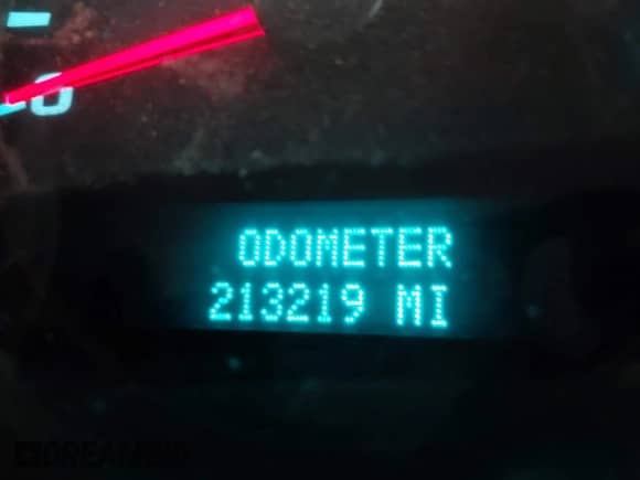 2008 Chevrolet Silverado 1500 Work Truck z VIN 1GCEC14X58Z115601, wystawiony jako IAAI lot #42134593 z przebiegiem 213 219 mil mil oraz . Historia ofert i sprzedaży dostępna na DreamBid. Obrazek 16.