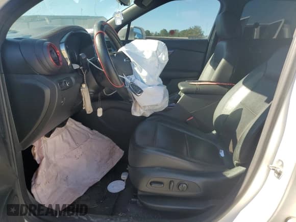 ✅ 2020 Chevrolet Blazer RS • VIN: 3GNKBERS6LS532197 • Лот: 91528525. Опубликован ранее на Copart с пробегом 142 742 миль. Бесплатный доступ к архиву аукционных продаж из США и подробный отчёт об истории автомобиля на DreamBid. Изображение 7.