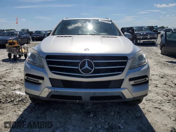 ✅ 2013 Mercedes-Benz M 350 • VIN: 4JGDA5JB9DA140846 • Lot: 56000205. Listed on Copart with 120,380 mi. Free auction sales archive from the USA and detailed vehicle history report at DreamBid. Image 5.