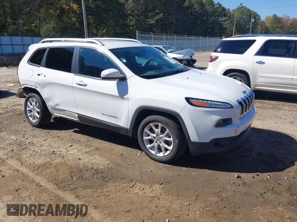 ✅ 2016 Jeep Cherokee Altitude • VIN: 1C4PJLCB1GW221740 • Lot: 43451679. Wystawiony na IAAI z przebiegiem 149 638 mil. Bezpłatny archiwum sprzedaży aukcyjnych z USA i szczegółowy raport historii pojazdu na DreamBid. Zdjęcie 1.
