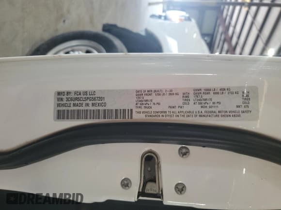 ✅ 2023 Ram 2500 Tradesman • VIN: 3C6UR5CL5PG567201 • Lot: 83993435. Wystawiony na Copart z przebiegiem 33 280 mil. Bezpłatny archiwum sprzedaży aukcyjnych z USA i szczegółowy raport historii pojazdu na DreamBid. Zdjęcie 13.