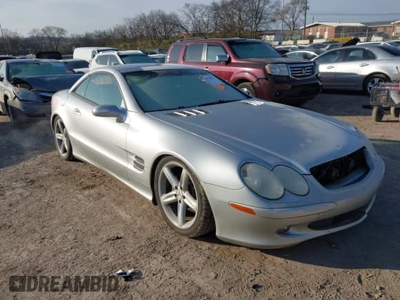 ✅ 2004 Mercedes-Benz SL 500 • VIN: WDBSK75F24F082193 • Lot: 43918943. Wystawiony na IAAI z przebiegiem Nie podano. Bezpłatny archiwum sprzedaży aukcyjnych z USA i szczegółowy raport historii pojazdu na DreamBid. Zdjęcie 6.