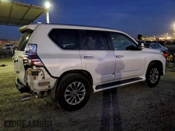 ✅ 2015 Lexus GX 460 Luxury • VIN: JTJJM7FXXF5093320 • Lot: 94664405. Wystawiony na Copart z przebiegiem 137 208 mil. Bezpłatny archiwum sprzedaży aukcyjnych z USA i szczegółowy raport historii pojazdu na DreamBid. Zdjęcie 3.