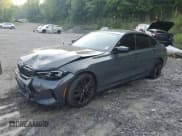 ✅ 2024 BMW 3 Series M340i xDrive • VIN: 3MW49FF08R8E11972 • Lot: 60033225. Wystawiony na Copart z przebiegiem 14 869 mil. Bezpłatny archiwum sprzedaży aukcyjnych z USA i szczegółowy raport historii pojazdu na DreamBid. Zdjęcie 1.