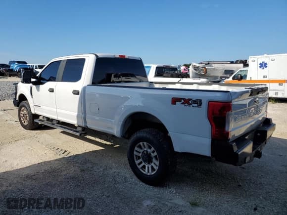 ✅ 2019 Ford F-350 King Ranch • VIN: 1FT8W3BT8KEF10001 • Лот: 80548205. Опубликован ранее на Copart с пробегом Не указан. Бесплатный доступ к архиву аукционных продаж из США и подробный отчёт об истории автомобиля на DreamBid. Изображение 2.