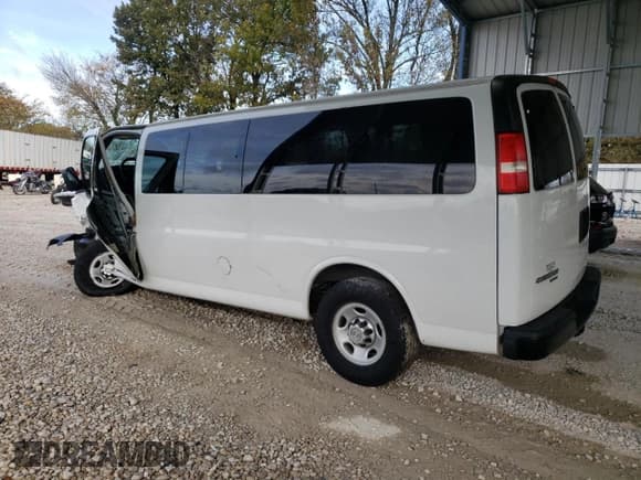 ✅ 2012 Chevrolet Express Passenger 1LS • VIN: 1GAZGZFA0C1194298 • Лот: 78395734. Опубликован ранее на Copart с пробегом 134 333 миль. Бесплатный доступ к архиву аукционных продаж из США и подробный отчёт об истории автомобиля на DreamBid. Изображение 2.