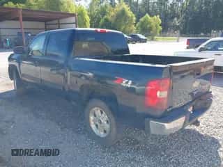 2009 Chevrolet Silverado 1500 LT z VIN 2GCEK23M991141483, wystawiony jako IAAI lot #43394007 z przebiegiem 484 481 mil mil oraz . Historia ofert i sprzedaży dostępna na DreamBid. Obrazek 3.