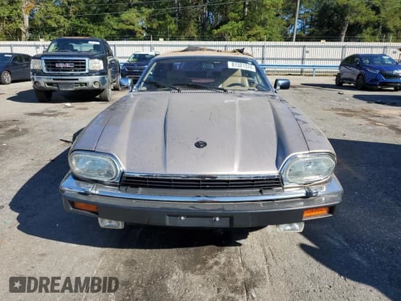 ✅ 1992 Jaguar XJS • VIN: SAJNW4841NC185735 • Лот: 81321374. Опубликован ранее на Copart с пробегом 13 920 миль. Бесплатный доступ к архиву аукционных продаж из США и подробный отчёт об истории автомобиля на DreamBid. Изображение 5.