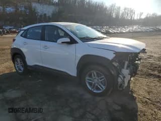 ✅ 2021 Hyundai Kona SE • VIN: KM8K1CAA6MU745618 • Лот: 43771634. Опубликован ранее на Copart с пробегом 23 300 миль. Бесплатный доступ к архиву аукционных продаж из США и подробный отчёт об истории автомобиля на DreamBid. Изображение 4.
