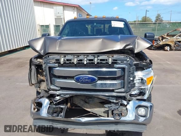 ✅ 2016 Ford F-250 XL • VIN: 1FT7W2A66GEB07093 • Lot: 42532155. Wystawiony na IAAI z przebiegiem 170 442 mil. Bezpłatny archiwum sprzedaży aukcyjnych z USA i szczegółowy raport historii pojazdu na DreamBid. Zdjęcie 6.