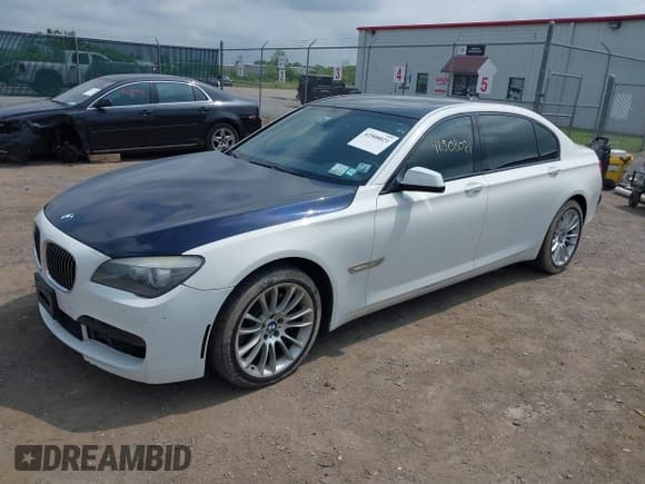✅ 2011 BMW 7 Series 750Li xDrive • VIN: WBAKC8C56BC433164 • Lot: 42508021. Listed on IAAI with 130,143 mi. Free auction sales archive from the USA and detailed vehicle history report at DreamBid. Image 2.