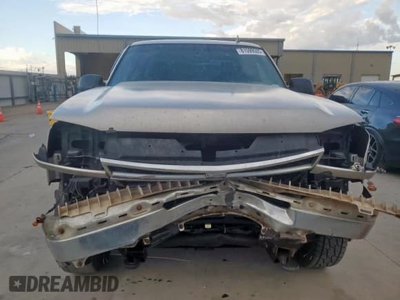 ✅ 2006 Chevrolet Silverado 2500HD LT2 • VIN: 1GCHK29D06E185922 • Лот: 81599505. Опубликован ранее на Copart с пробегом Не указан. Бесплатный доступ к архиву аукционных продаж из США и подробный отчёт об истории автомобиля на DreamBid. Изображение 5.