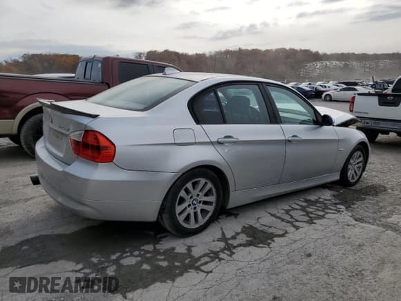 ✅ 2006 BMW 3 Series 325xi • VIN: WBAVD13536KV10022 • Лот: 91595435. Опубликован ранее на Copart с пробегом 148 540 миль. Бесплатный доступ к архиву аукционных продаж из США и подробный отчёт об истории автомобиля на DreamBid. Изображение 3.