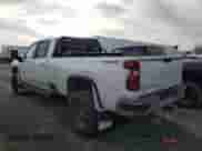 2021 Chevrolet Silverado 3500HD LT z VIN 1GC4YTEY7MF290086, wystawiony jako Copart lot #45716475 z przebiegiem 110 374 mil mil oraz Czysty tytuł • Clean title. Historia ofert i sprzedaży dostępna na DreamBid. Obrazek 2.