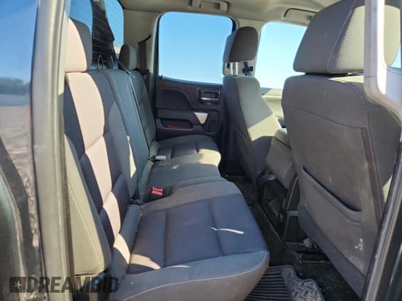 ✅ 2018 Chevrolet Silverado 1500 LT • VIN: 1GCVKREC4JZ239703 • Lot: 84910215. Wystawiony na Copart z przebiegiem Nie podano. Bezpłatny archiwum sprzedaży aukcyjnych z USA i szczegółowy raport historii pojazdu na DreamBid. Zdjęcie 10.