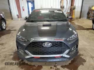 2019 Hyundai Veloster Turbo с VIN KMHTH6AB2KU010531, выставлен на аукционе Copart как лот 68113624 с пробегом 58 093 миль миль и Чистый • Clean title. История ставок и продаж доступна на DreamBid. Изображение 5.