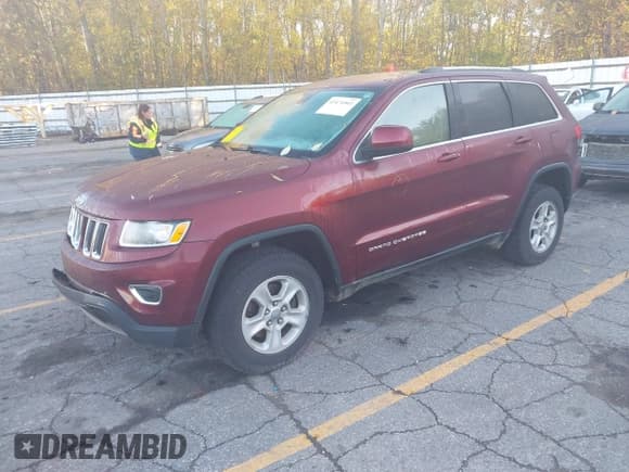 ✅ 2016 Jeep Grand Cherokee Laredo • VIN: 1C4RJFAG3GC490283 • Лот: 43474503. Опубликован ранее на IAAI с пробегом 155 723 миль. Бесплатный доступ к архиву аукционных продаж из США и подробный отчёт об истории автомобиля на DreamBid. Изображение 2.