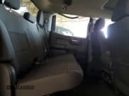 ✅ 2023 Chevrolet Silverado 1500 Custom • VIN: 1GCPABEK7PZ110213 • Lot: 71564095. Wystawiony na Copart z przebiegiem 47 203 mil. Bezpłatny archiwum sprzedaży aukcyjnych z USA i szczegółowy raport historii pojazdu na DreamBid. Zdjęcie 10.