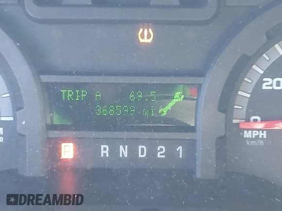 ✅ 2011 Ford Econoline Cargo Commercial • VIN: 1FDSS3EL8BDB09031 • Lot: 41468583. Listed on IAAI with 368,599 mi. Free auction sales archive from the USA and detailed vehicle history report at DreamBid. Image 15.