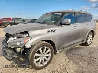 ✅ 2014 Infiniti QX80 • VIN: JN8AZ2NF0E9551880 • Лот: 86613555. Опубликован ранее на Copart с пробегом 130 606 миль. Бесплатный доступ к архиву аукционных продаж из США и подробный отчёт об истории автомобиля на DreamBid. Изображение 1.