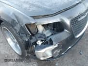 ✅ 2016 Chrysler 300 C • VIN: 2C3CCAEG7GH212131 • Lot: 43579602. Listed on IAAI with 185,895 mi. Free auction sales archive from the USA and detailed vehicle history report at DreamBid. Image 6.