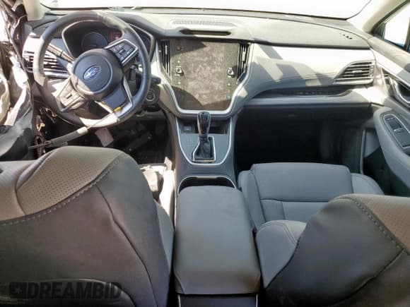 ✅ 2025 Subaru Legacy Limited • VIN: 4S3BWAN62S3005132 • Lot: 81704245. Listed on Copart with 7,390 mi. Free auction sales archive from the USA and detailed vehicle history report at DreamBid. Image 8.