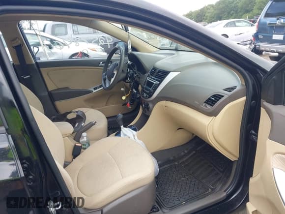 ✅ 2014 Hyundai Accent GLS • VIN: KMHCU4AE6EU775319 • Lot: 42578464. Listed on IAAI with 109,585 mi. Free auction sales archive from the USA and detailed vehicle history report at DreamBid. Image 5.