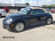 ✅ 2019 Volkswagen Beetle S • VIN: 3VW5DAAT0KM506188 • Lot: 66106495. Wystawiony na Copart z przebiegiem 42 623 mil. Bezpłatny archiwum sprzedaży aukcyjnych z USA i szczegółowy raport historii pojazdu na DreamBid. Zdjęcie 1.
