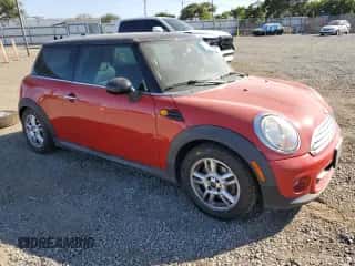 2011 MINI Hardtop with VIN WMWSU3C58BT183765, listed as a Copart auction lot 63061405 with 59,902 mi miles and Salvage title. Bid and sale history available at DreamBid. Image 4.