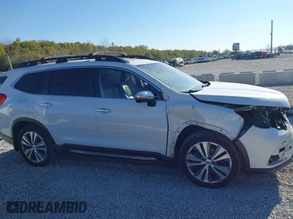 ✅ 2021 Subaru Ascent Touring • VIN: 4S4WMARD5M3459034 • Lot: 43548720. Listed on IAAI with 92,365 mi. Free auction sales archive from the USA and detailed vehicle history report at DreamBid. Image 14.