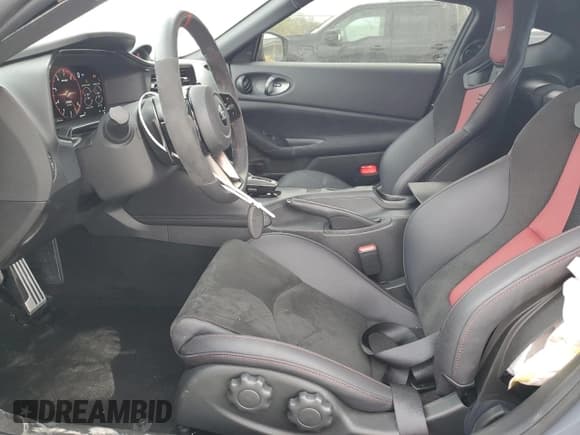 ✅ 2024 Nissan Z Nismo • VIN: JN1BZ4CH0RM367514 • Лот: 52297105. Опубликован ранее на Copart с пробегом 1 232 миль. Бесплатный доступ к архиву аукционных продаж из США и подробный отчёт об истории автомобиля на DreamBid. Изображение 7.