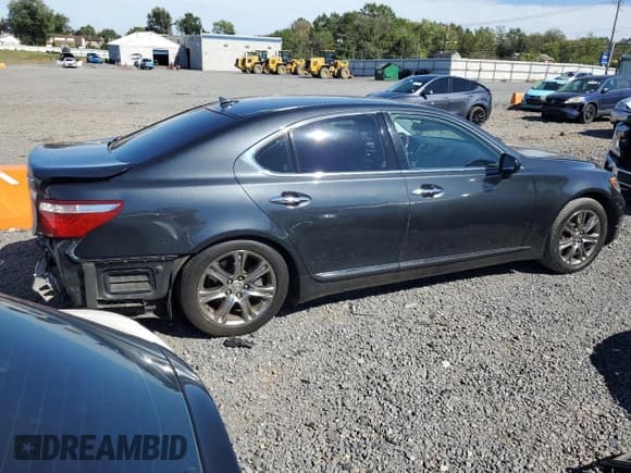 ✅ 2009 Lexus LS 460 • VIN: JTHCL46F395004078 • Lot: 71676815. Listed on Copart with 219,069 mi. Free auction sales archive from the USA and detailed vehicle history report at DreamBid. Image 3.