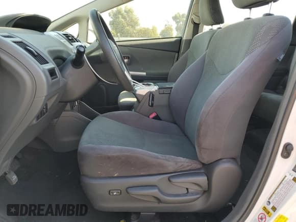✅ 2013 Toyota Prius Five • VIN: JTDZN3EU9D3270449 • Lot: 70588685. Listed on Copart with 121,489 mi. Free auction sales archive from the USA and detailed vehicle history report at DreamBid. Image 7.
