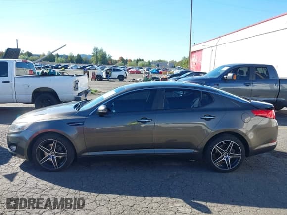 ✅ 2012 Kia Optima EX • VIN: 5XXGN4A79CG042818 • Lot: 43384989. Wystawiony na IAAI z przebiegiem 139 274 mil. Bezpłatny archiwum sprzedaży aukcyjnych z USA i szczegółowy raport historii pojazdu na DreamBid. Zdjęcie 14.