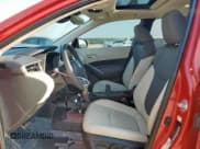 ✅ 2024 Toyota Corolla Cross XLE • VIN: 7MUDAAAG7RV090361 • Lot: 80551565. Wystawiony na Copart z przebiegiem 26 169 mil. Bezpłatny archiwum sprzedaży aukcyjnych z USA i szczegółowy raport historii pojazdu na DreamBid. Zdjęcie 7.