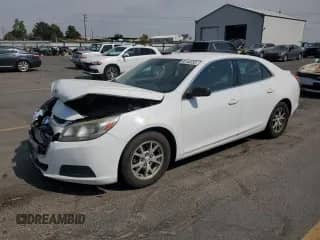 2014 Chevrolet Malibu LS z VIN 1G11A5SL2EF190385, wystawiony jako Copart lot #80148335 z przebiegiem 231 943 mil mil oraz Szkoda całkowita • Salvage title. Historia ofert i sprzedaży dostępna na DreamBid. Obrazek 1.