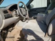 ✅ 2008 Chevrolet Suburban 1LT • VIN: 3GNFK16358G143665 • Lot: 74793114. Wystawiony na Copart z przebiegiem 226 977 mil. Bezpłatny archiwum sprzedaży aukcyjnych z USA i szczegółowy raport historii pojazdu na DreamBid. Zdjęcie 7.