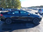 ✅ 2017 Ford Fusion Hybrid Titanium • VIN: 3FA6P0RU4HR357758 • Лот: 43474937. Опубликован ранее на IAAI с пробегом 190 369 миль. Бесплатный доступ к архиву аукционных продаж из США и подробный отчёт об истории автомобиля на DreamBid. Изображение 13.