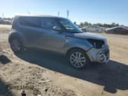 ✅ 2017 Kia Soul + • VIN: KNDJP3A57H7496154 • Lot: 86879465. Wystawiony na Copart z przebiegiem 99 733 mil. Bezpłatny archiwum sprzedaży aukcyjnych z USA i szczegółowy raport historii pojazdu na DreamBid. Zdjęcie 4.