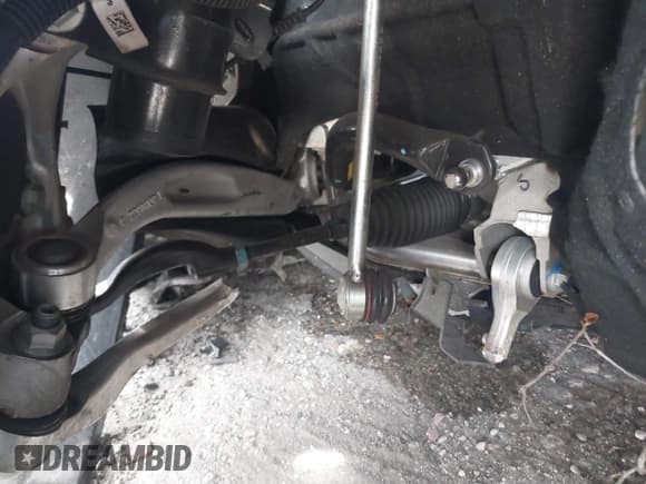 ✅ 2022 Chevrolet Camaro LT1 • VIN: 1G1FF1R70N0134098 • Лот: 41700880. Опубликован ранее на IAAI с пробегом 9 004 миль. Бесплатный доступ к архиву аукционных продаж из США и подробный отчёт об истории автомобиля на DreamBid. Изображение 19.