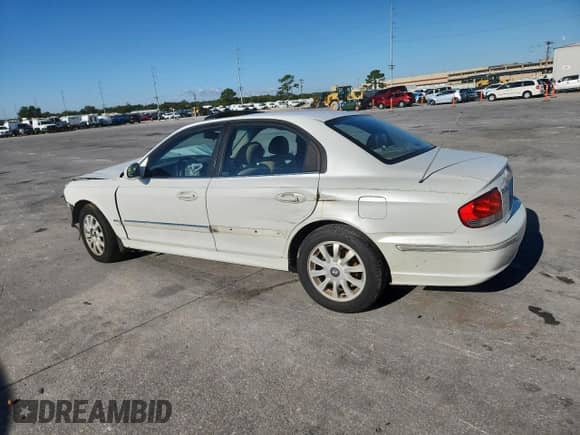 ✅ 2005 Hyundai Sonata GLS • VIN: KMHWF35H45A143197 • Lot: 90935125. Wystawiony na Copart z przebiegiem 286 956 mil. Bezpłatny archiwum sprzedaży aukcyjnych z USA i szczegółowy raport historii pojazdu na DreamBid. Zdjęcie 2.