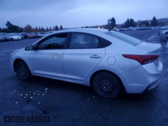 ✅ 2021 Hyundai Accent SE • VIN: 3KPC24A63ME128540 • Лот: 80837154. Опубликован ранее на Copart с пробегом 91 185 миль. Бесплатный доступ к архиву аукционных продаж из США и подробный отчёт об истории автомобиля на DreamBid. Изображение 2.
