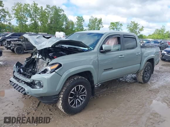 ✅ 2023 Toyota Tacoma SR • VIN: 3TMCZ5AN4PM621632 • Lot: 42340991. Listed on IAAI with 18,603 mi. Free auction sales archive from the USA and detailed vehicle history report at DreamBid. Image 17.