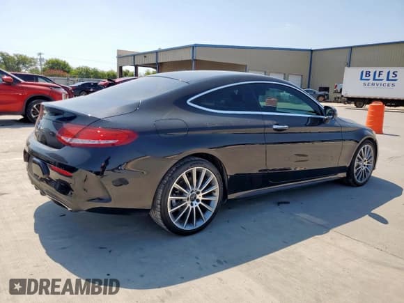 ✅ 2017 Mercedes-Benz C 300 • VIN: WDDWJ4JB3HF389584 • Lot: 80711765. Listed on Copart with 133,946 mi. Free auction sales archive from the USA and detailed vehicle history report at DreamBid. Image 3.
