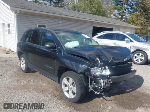 ✅ 2012 Jeep Compass Sport • VIN: 1C4NJDBB4CD616158 • Lot: 43473427. Wystawiony na IAAI z przebiegiem 46 996 mil. Bezpłatny archiwum sprzedaży aukcyjnych z USA i szczegółowy raport historii pojazdu na DreamBid. Zdjęcie 1.