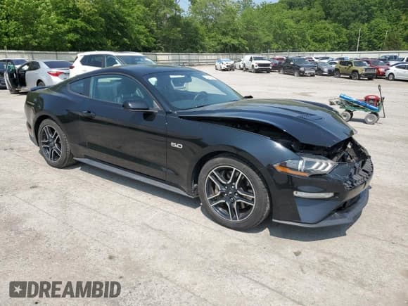 ✅ 2020 Ford Mustang GT • VIN: 1FA6P8CF9L5132823 • Lot: 59410595. Listed on Copart with 101,864 mi. Free auction sales archive from the USA and detailed vehicle history report at DreamBid. Image 4.