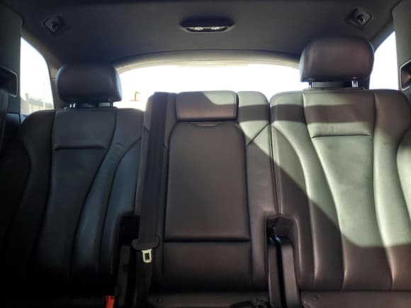 ✅ 2019 Audi Q7 Premium • VIN: WA1AHAF7XKD018633 • Lot: 90139885. Listed on Copart with 67,653 mi. Free auction sales archive from the USA and detailed vehicle history report at DreamBid. Image 10.