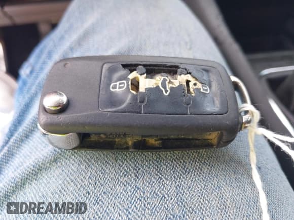 ✅ 2010 Volkswagen Golf GTI • VIN: WVWEV7AJ7AW348240 • Lot: 42310183. Listed on IAAI with 126,728 mi. Free auction sales archive from the USA and detailed vehicle history report at DreamBid. Image 11.